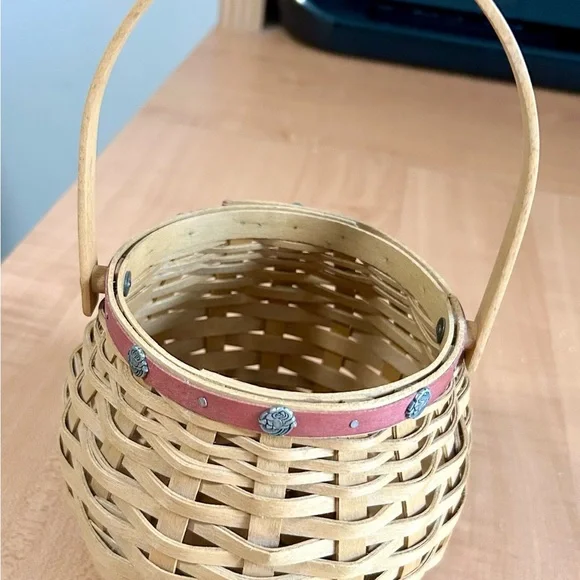 Longaberger basket Pasadena Tournament of Roses 2004 Let Me Call You Sweetheart - Picture 4 of 6